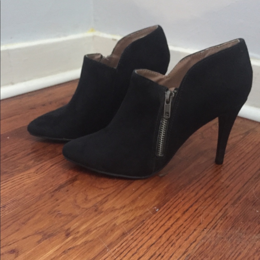 Black booties!